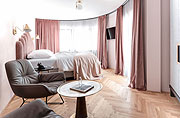 Casual Zimmer Calamine im Zillertalerhof Alpine Hideaway in Mayrhofen (©Foto: Ute Niedermayr ZILLERTALERHOF Alpine Hideaway)